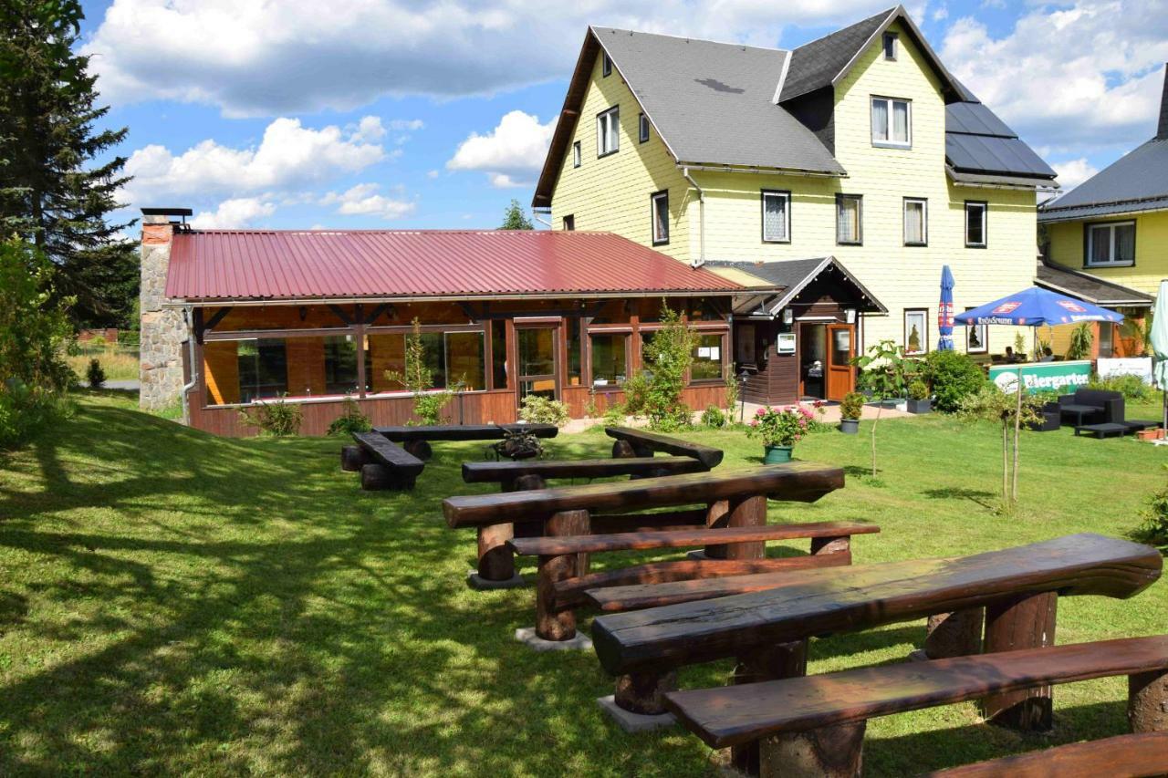 Marschalls Hotel Am Rennsteig Neuhaus am Rennweg Exterior foto
